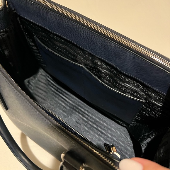 Prada Galleria Saffiano Leather Handbag - Authenticated - Picture 8 of 12